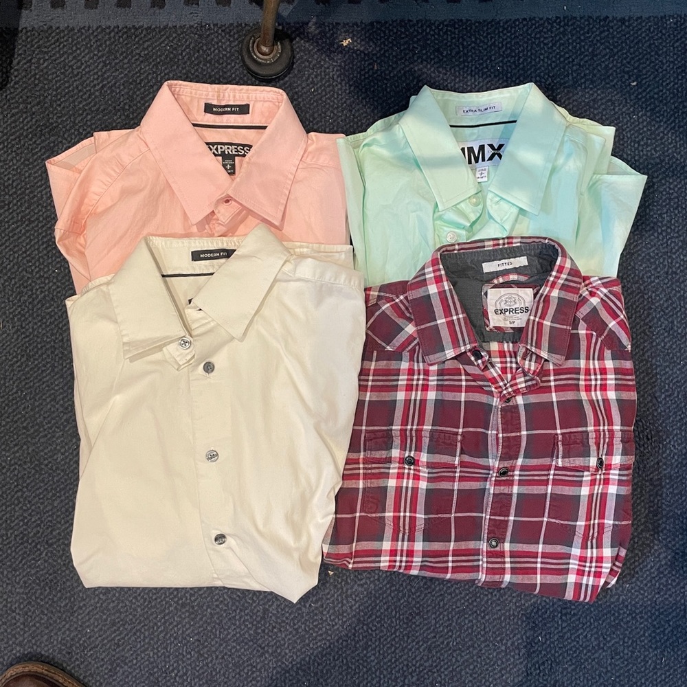 Lot of 4 express men’s dress shirts